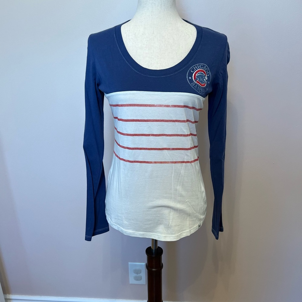 Chicago cubs long sleeve shirt